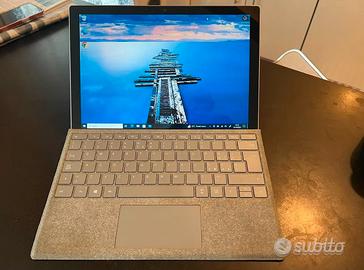 Surface Pro 5 (completo di tastiera originale ⌨️)