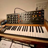 BEHRINGER Poly D