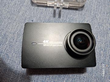 Action Cam yi 4k doppia batteria