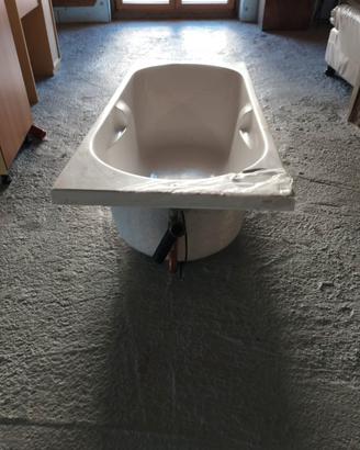 Vasca da bagno Projecta Jacuzzi nuova
