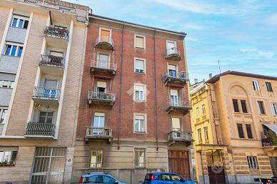 2 LOCALI A TORINO