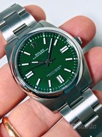 Rolex OP 41 verde 124300 like new 10/2023 full tag