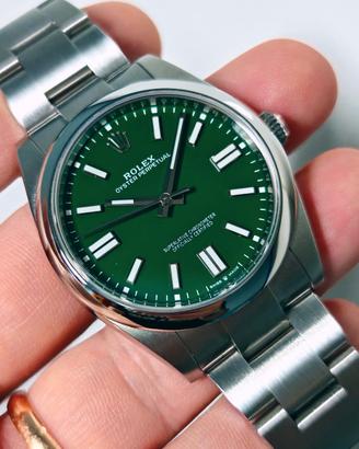 Rolex OP 41 verde 124300 like new 10/2023 full tag
