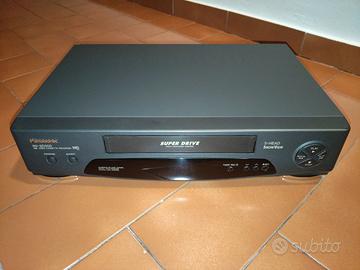 Videoregistratore VHS Panasonic con telecomando