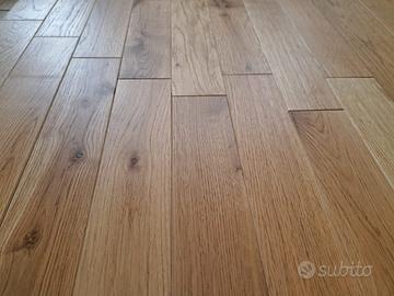 Parquet listoncino rovere scelta nodata a Pesaro