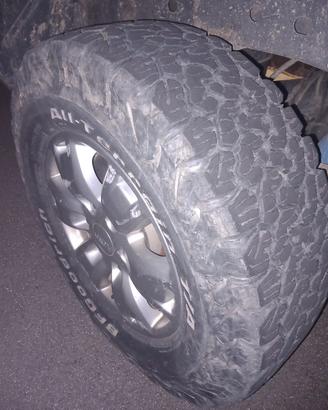 2 x bfgoodrich 255 70 r16 112t