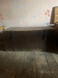 Baule legno e ferro