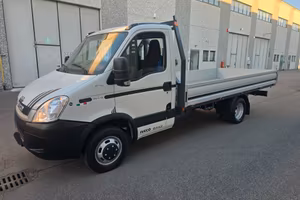 IVECO 35C15.CC3.0HPI. CASSONE FISSO NUOVO 4.40M