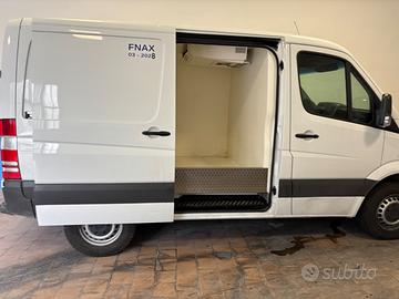 Autocarro coibentato Mercedes benz 313 CDI