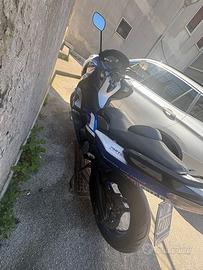 Yamaha tmax 500 allestimento rossi