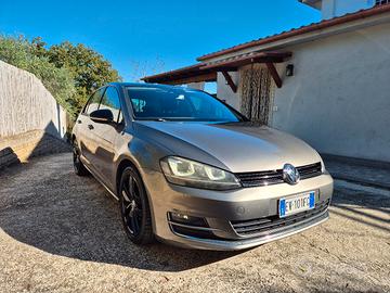 Volkswagen Golf VII  1.6 TDI  105 cv Highline