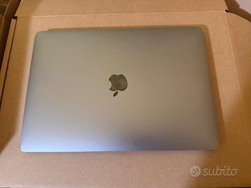 MacBook Pro 13"  Intel i5, 16 GB RAM, 1 TB ssd