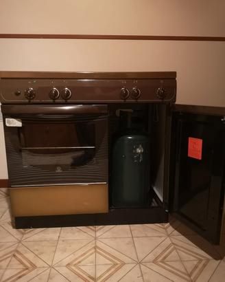 cucina a gas con posto bombola 