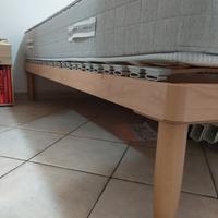 materasso e rete per dormire 