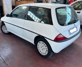 Lancia y - 2000