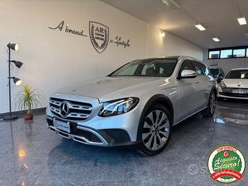 MERCEDES-BENZ E 220 d S.W. 4Matic Premium All-Te