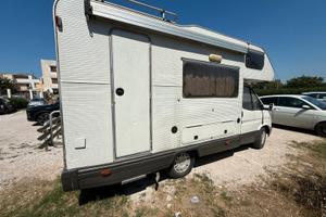 Ford camper come da foto visibile dopo sms