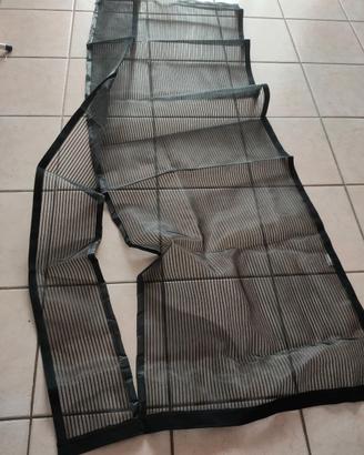 Zanzariera 90x210 per porta con fibbia laterale