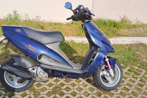 Malaguti phantom f12 -50 cc  a liquido