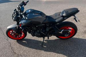 Moto MT07 anno 2022