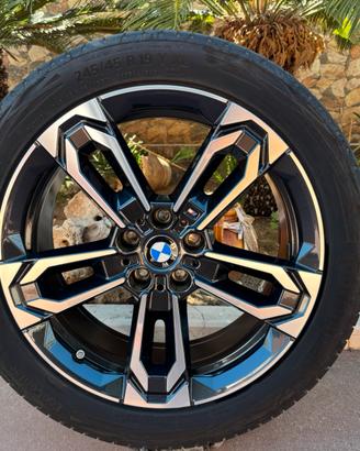 Cerchio completo per BMW X1 Msport 245/45/19