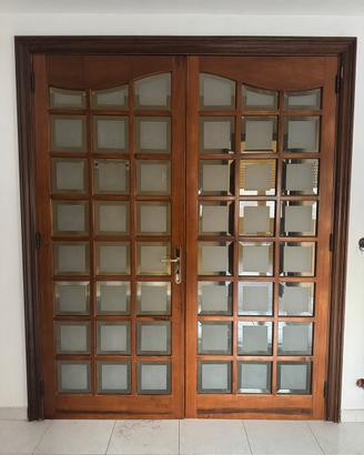Porte in legno massello Noce