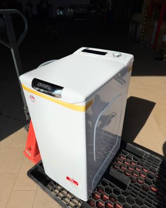 Lavatrice Hoover carica alto