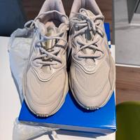Ozweego Adidas taglia 46 colore crema