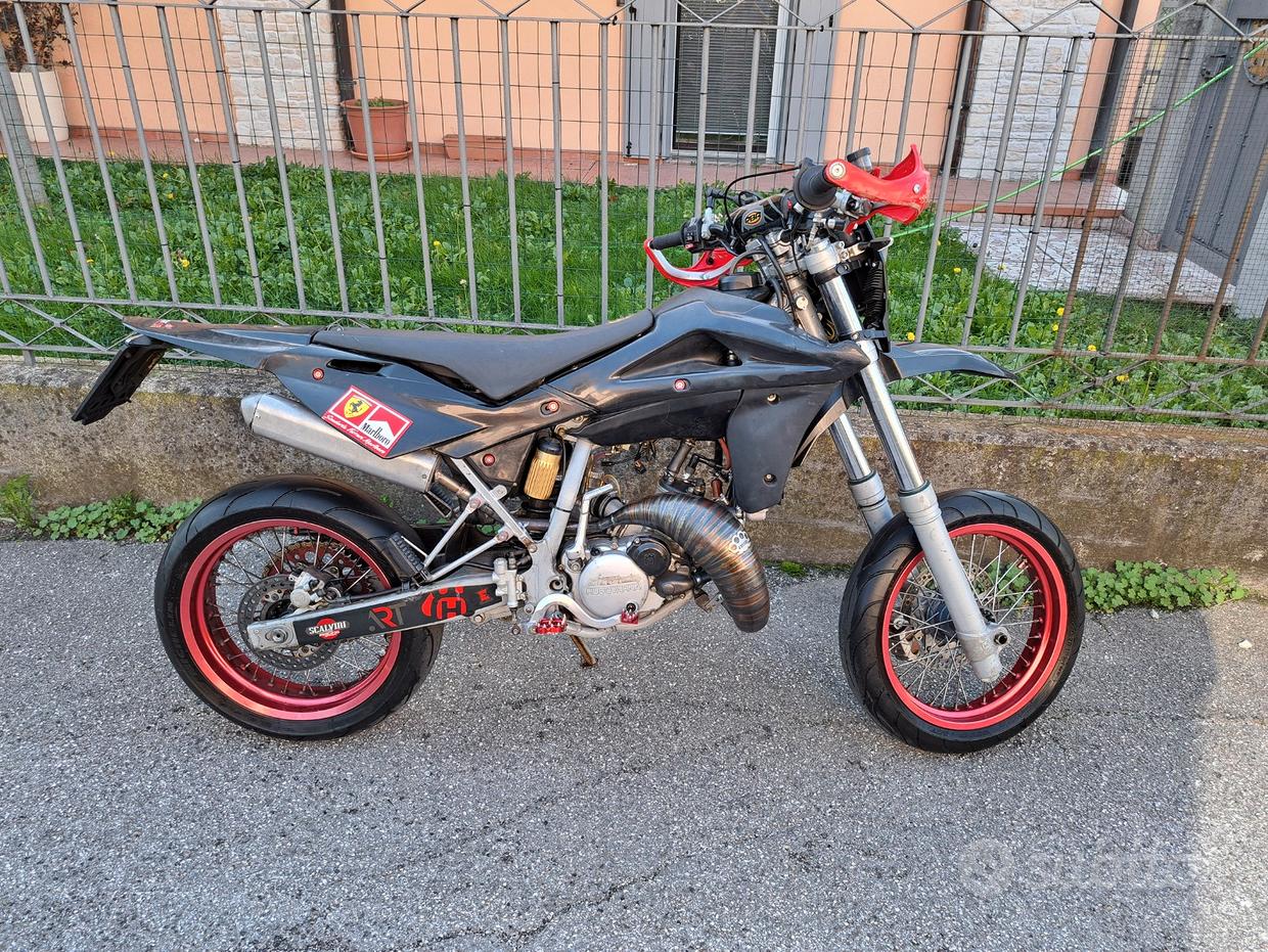 125 Usato Husqvarna Sms 125 Prezzo Scooter Husqvarna Sm 125 4t