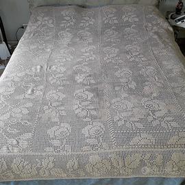 Coperta realizzata a mano