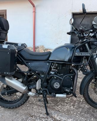 Moto Royal Enfield halayan