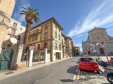 2 LOCALI A SAN BENEDETTO DEL TRONTO