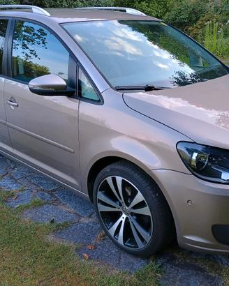 VW Touran 1.6 TDI 105cv 5 posti