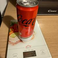Lattina di Coca Cola vuota difetto di fabbrica