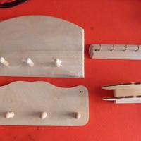 OGGETTI LEGNO PORTA TOVAGLIOLI PORTA CHIAVI leggi