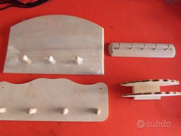 OGGETTI LEGNO PORTA TOVAGLIOLI PORTA CHIAVI leggi