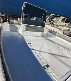 Barc nuova BluMax 23 open con tutti gli accessori.