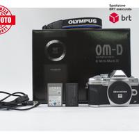 Olympus OM-D E-M10 IV