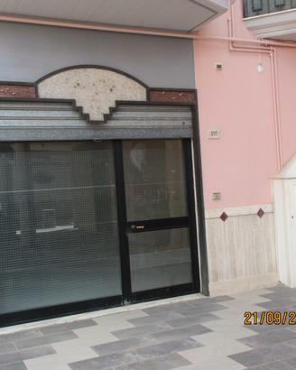 Locale commerciale-ufficio