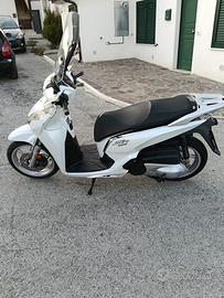 Honda SH300