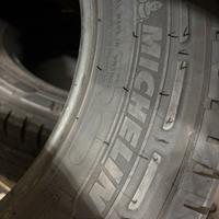 N.4 pneumatici MICHELIN 195/70 R15