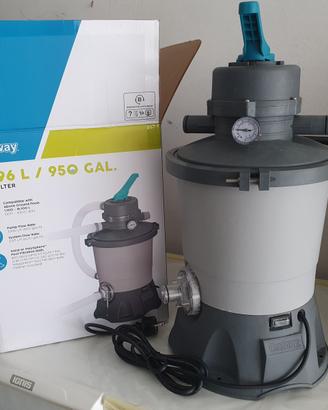 Pompa piscina e robot aspirafondo