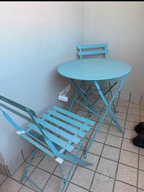 Tavolo piu due sedie Naterial