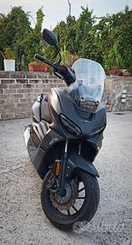 Over Brera 300 - scooter 