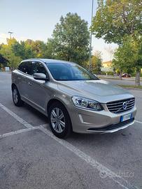 volvo xc60 D4 AWD summam 