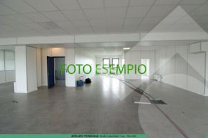 CAPANNONE A BAREGGIO