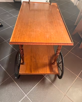 Carrello portavivande