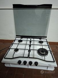 4 fuochi con coperchio in vetro