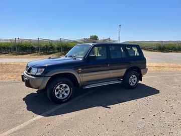Nissan Patrol GR 2800 6 cilindri 7 posti