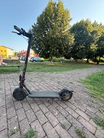 monopattino elettrico xiaomi